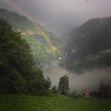 Huzur Otel&restoran Çamlıhemşin